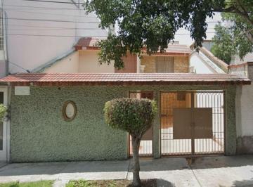 Casa de 3 habitaciones, Nezahualcóyotl · Casa en Venta, Colonia Bosques de Aragón, por Remate, Excelente Oportunidad