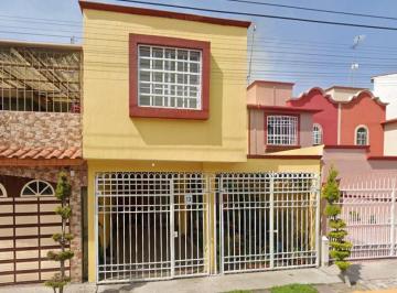 Casa de 3 habitaciones, Ecatepec de Morelos · Casa con 3 Recámaras en Venta, 90 m² Superficie de Terreno, Ecatepec
