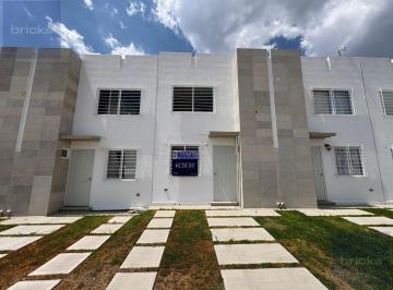 Casa · 76m² · 2 Recámaras · 2 Estacionamientos · Casa en Renta de 2 Recámaras en Privada | Cerca de Parques Industriales y Aeropuerto Querétaro