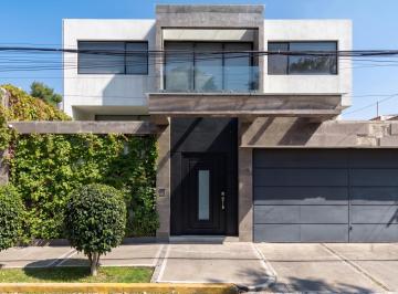 Casa de 4 habitaciones, Naucalpan de Juárez · Venta de Casa en La Colonia Lomas de Tecamachalco, Naucalpan de Juarez, Edo Mex.