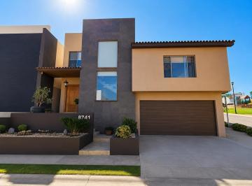 Casa · 359m² · 3 Recámaras · 2 Estacionamientos · Casa en Residencial Lomas del Valle