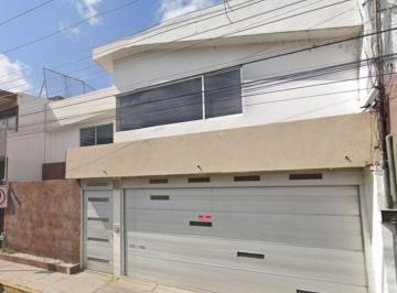 Casa de 3 habitaciones, Puebla · Casa en Venta, Colonia Villa Encantada, por Remate, Excelente Oportunidad