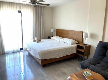 CAMA DE MADERA · Departamento Tipo Estudio en Venta 40 m² Amueblado a 5 Calles de La Playa en Playa del Carmen