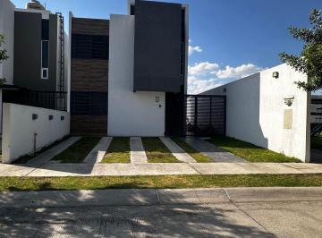 Casa de 3 habitaciones, Tlajomulco de Zúñiga · Casa en Venta en Pontevedra Residencial - Paseo Abelan 69