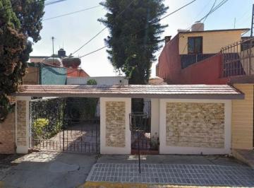 Casa de 3 habitaciones, Tlalnepantla de Baz · Casa en Venta, Colonia Hab. Los Pirules, por Remate, Excelente Oportunidad