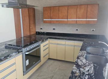 Departamento · 250m² · 2 Recámaras · 1 Estacionamiento · Departamento en Renta en 2da Planta Baja Valle del Campestre