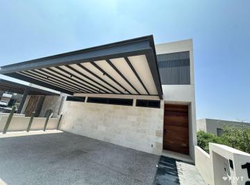 Casa de 4 habitaciones, Querétaro · Casa con 200 m² de Terreno y 4 Recámaras en Venta, Altozano El Nuevo Querétaro