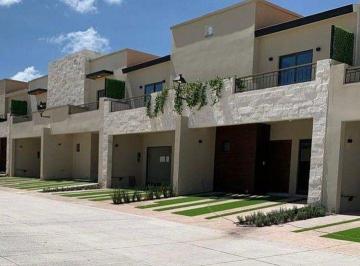 92d738b0a2477457139336afb87c35196b7cadbb6d3ac57a0d45a914587fcbe8 · Casa en Venta en Misión Schoestantt, Corregidora, Querétaro