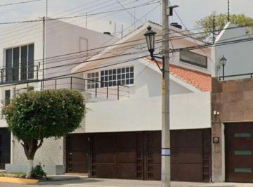 Casa de 4 habitaciones, Emiliano Zapata · Casa en Venta en Burgos Bugambilias