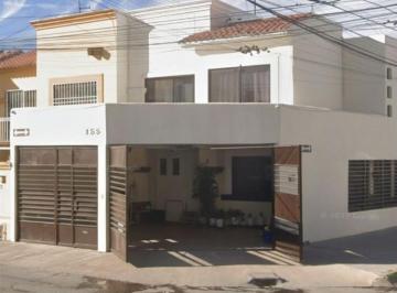 Casa de 3 habitaciones, Soledad de Graciano Sánchez · Casa en Venta, Colonia Urbana Las Palmas, por Remate, Excelente Oportunidad