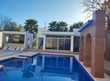 Quinta de 1 habitación, General Zuazua · Quinta en Remate de 1,343 m² con Alberca en Portal del Norte