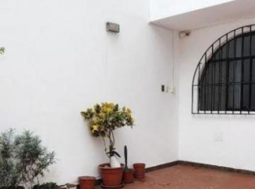 Casa de 4 habitaciones, Nezahualcóyotl · Hermosa Casa en Agua Azul en Excelentes Condiciones y Precio