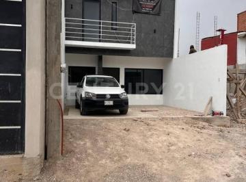 Casa · 80m² · 2 Recámaras · 2 Estacionamientos · Casa en Venta Barrio de San Ramon San Cristobal