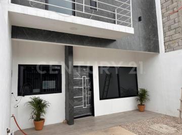 Casa · 80m² · 2 Recámaras · 2 Estacionamientos · Casa en Venta Barrio de San Ramon San Cristobal