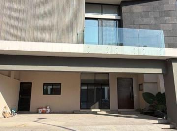 Casa de 3 habitaciones, Monterrey · Casa en Renta Castaños del Vergel