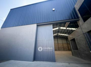 Bodega comercial · 1000m² · 3 Estacionamientos · Bodega con Oficina en Renta en San Francisco Acatepec, Zona San Andres Cholula, Puebla.