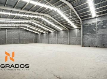 Bodega comercial · 840m² · Bodega Industrial en Santa Catarina