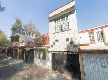 Casa de 3 habitaciones, Iztacalco · Casa en Venta, Infonavit Iztacalco, Oportunidad, Rh