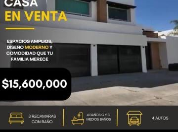 Casa · 758m² · 3 Recámaras · 4 Estacionamientos · Casa en Fraccionamiento Residencial Cañada del Refugio