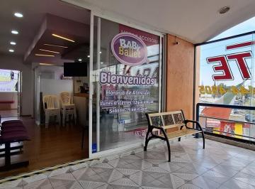 Local comercial · 125m² · 1 Estacionamiento · Local Comercial Traspaso