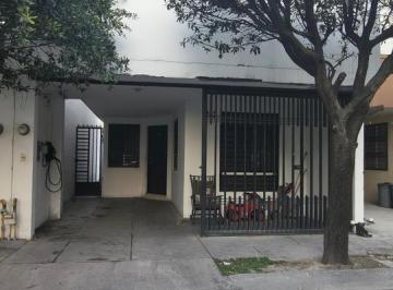Casa · 131m² · 3 Recámaras · 2 Estacionamientos · Casa en Venta Santa Cecilia - Apodaca