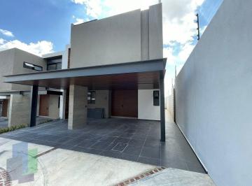 f5b5a6046c8fcadc326b52a7ef487d6fd261112c7953830c0fa401ba779b10a3 · Casa en Venta en Residencial Nuevo Refugio, con Estacionamiento Techado