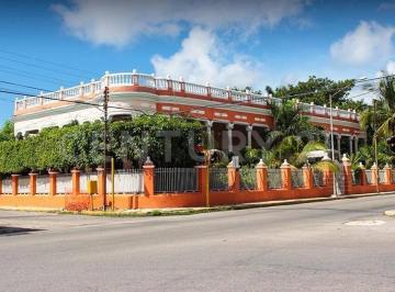Local comercial · 1584m² · 10 Estacionamientos · Casona en Itzimna Arquitectura Regional Yucateca
