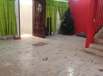 Casa de 4 habitaciones, Ecatepec de Morelos · Casa en Venta en Av Central Frente a Estación de Mexibús Unitec