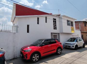 Casa de 3 habitaciones, Cuernavaca · Casa con Amplio Terreno en Lomas de La Selva