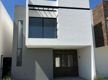 Casa · 116m² · 3 Recámaras · 2 Estacionamientos · Casa en Las Mercedes