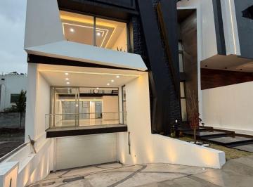 Casa de 4 habitaciones, Pachuca · Casa en Venta Zona Plateada Pachuca, Sotano 6 Autos, 4 Recámaras, Sala de Tv, Roof con Pergola