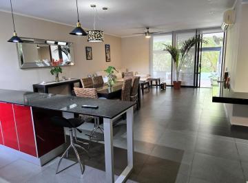 Departamento · 220m² · 2 Recámaras · 2 Estacionamientos · Hermoso Departamento Amueblado en Muranta Temozón Norte 2 Recamaras