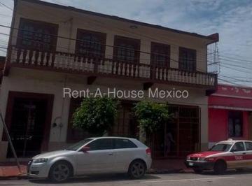 Casa · 420m² · 3 Recámaras · 2 Estacionamientos · Casa en Venta en Veracruz Centro Gis 25 - 1406