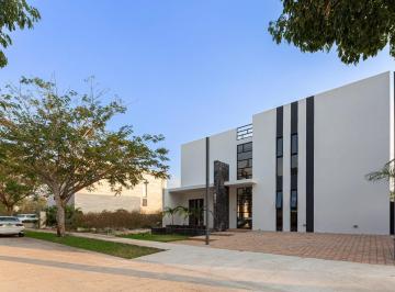 Casa · 362m² · 3 Recámaras · 2 Estacionamientos · Hermosa Residencia en Privada Ravenna Cabo Norte