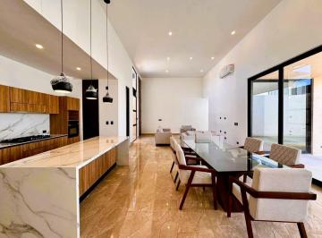 Casa · 316m² · 3 Recámaras · 5 Estacionamientos · Estrena Casa de Una Planta en Privada Adana Xcanatun