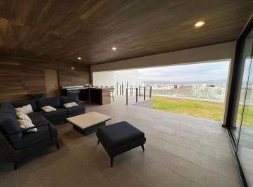 Casa de 4 habitaciones, San Luis Potosí · Casa Amueblada en Renta Clun de Golf La Loma