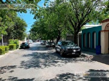 Casa · 395m² · 4 Recámaras · 2 Estacionamientos · Casa en Venta en Las Torres, Monterrey, Nuevo León