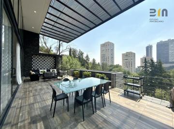 Casa · 755m² · 4 Recámaras · 5 Estacionamientos · Lomas de Las Palmas. Casa en Venta
