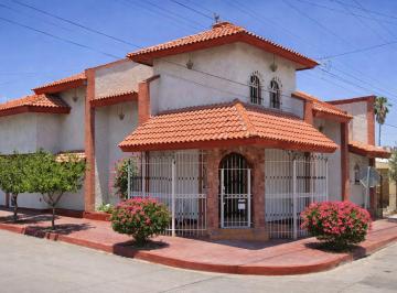 Casa de 5 habitaciones, Gómez Palacio · Venta de Casa en Colonia El Campestre, Gomez Palacio, Durango