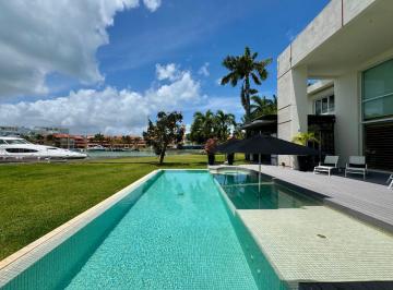 Casa de 4 habitaciones, Cancún · Casa en Venta en Isla Dorada Cancún