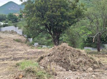 Terreno / Lote , Monterrey · Vendo Terreno Rectangular en Los Cristales Remates Monterrey Nuevo León