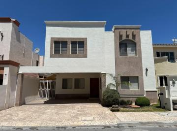 Casa · 250m² · 3 Recámaras · 2 Estacionamientos · Casa en Renta Misiones IV