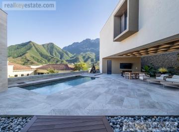 Casa · 1400m² · 4 Recámaras · 10 Estacionamientos · Casa en Venta en San Agustín Campestre, San Pedro Garza García, Nuevo León