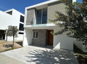 Casa en condominio de 4 habitaciones, Zapopan · Casa en Renta en Parques Vallarta