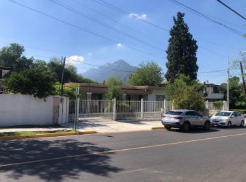 Terreno / Lote , San Pedro Garza García · Terreno Amplio Frente con Casa Para Remodelar