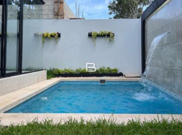 Casa · 310m² · 3 Recámaras · 3 Estacionamientos · Casa en Fraccionamiento Vía Cumbres