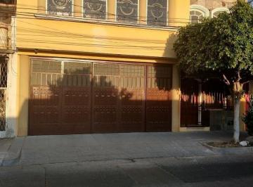 bce181fcbe72afab0248ac5baf61974083e00ade051c7996eaff8ffa0facdd72 · Casa en Venta Cerca de Plaza de La Bandera