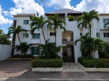 Departamento de 2 habitaciones, Solidaridad · Departamento en Venta en El Centro de Playa del Carmen. 2 Hab 2 Bañ