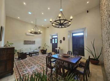 1 · Casa en Venta Remodelada con Estilo Colonial Centro La Ermita Merida Yucatan
