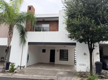Casa de 3 habitaciones, García · Casa en Renta en Cumbres San Patricio | Equipada